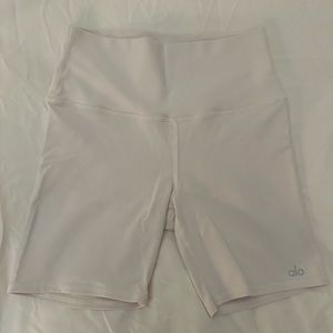 ALO High rise yoga shorts
